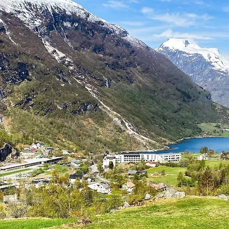 9 Person In Geiranger-by Traum *
