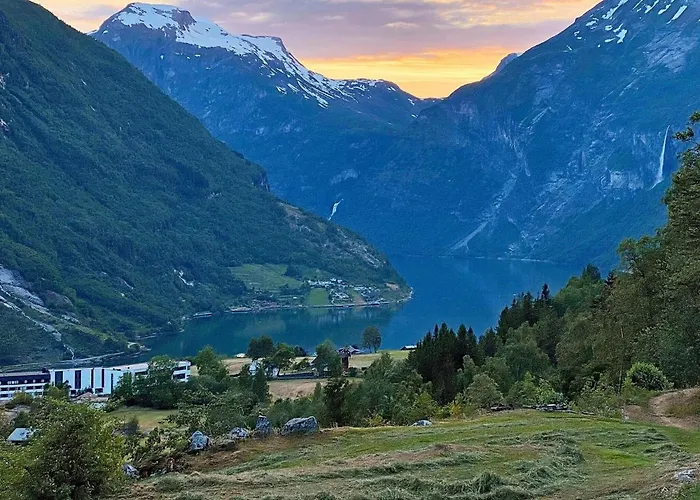 9 Person In Geiranger-by Traum بيت للعطل *